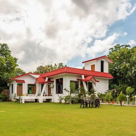 Stone Bridge Villa Gurgaon Buitenkant foto