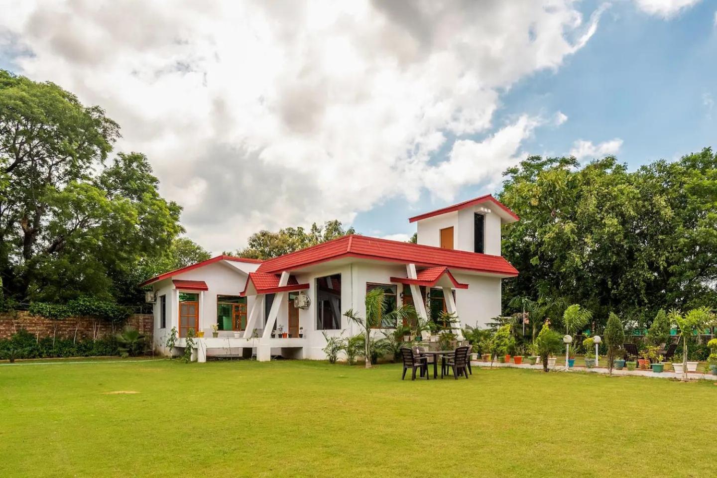 Stone Bridge Villa Gurgaon Buitenkant foto